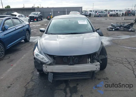 2017 Nissan Altima 2.5 S z USA, uszkodzony, nr VIN 1N4AL3AP6HN346230